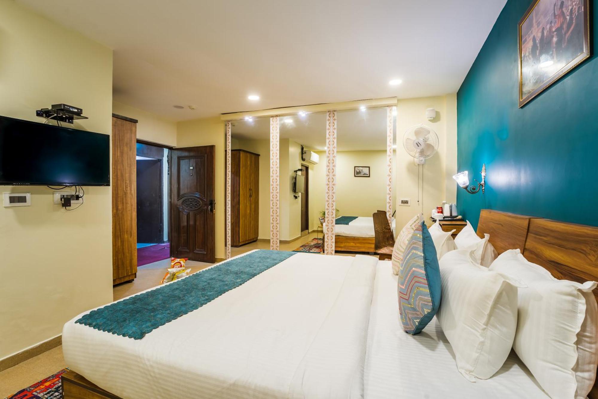 Tripli Hotels Silver Shine فاراناسي المظهر الخارجي الصورة