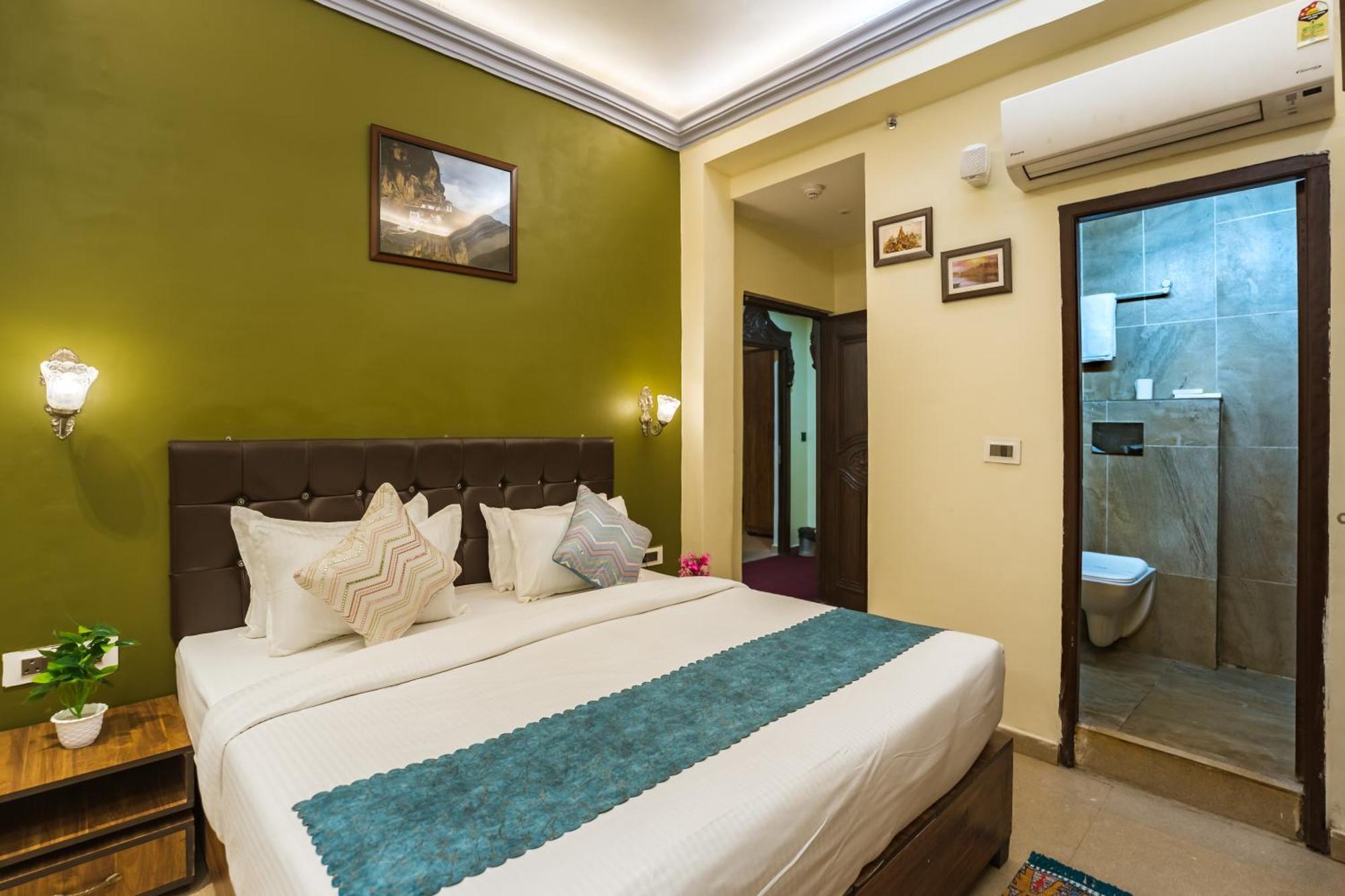 Tripli Hotels Silver Shine فاراناسي المظهر الخارجي الصورة