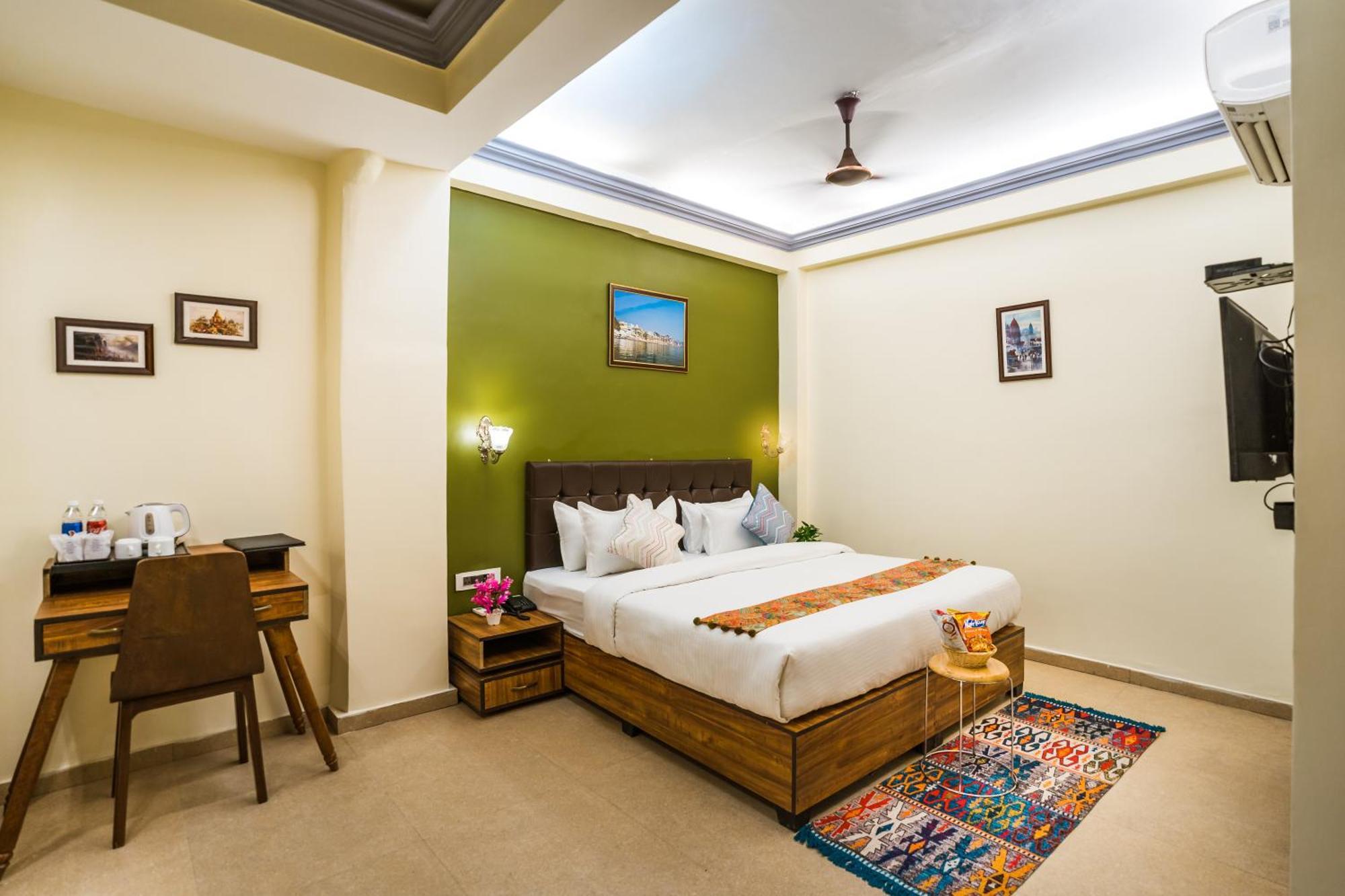 Tripli Hotels Silver Shine فاراناسي المظهر الخارجي الصورة