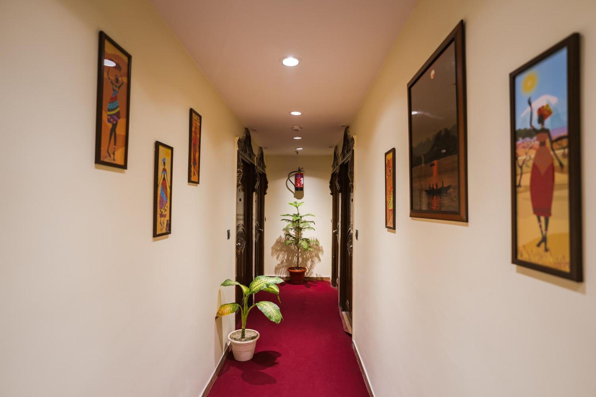 Tripli Hotels Silver Shine فاراناسي المظهر الخارجي الصورة
